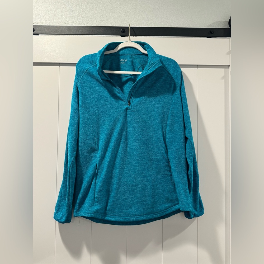 Long sleeve Turquoise pocket jacket XL